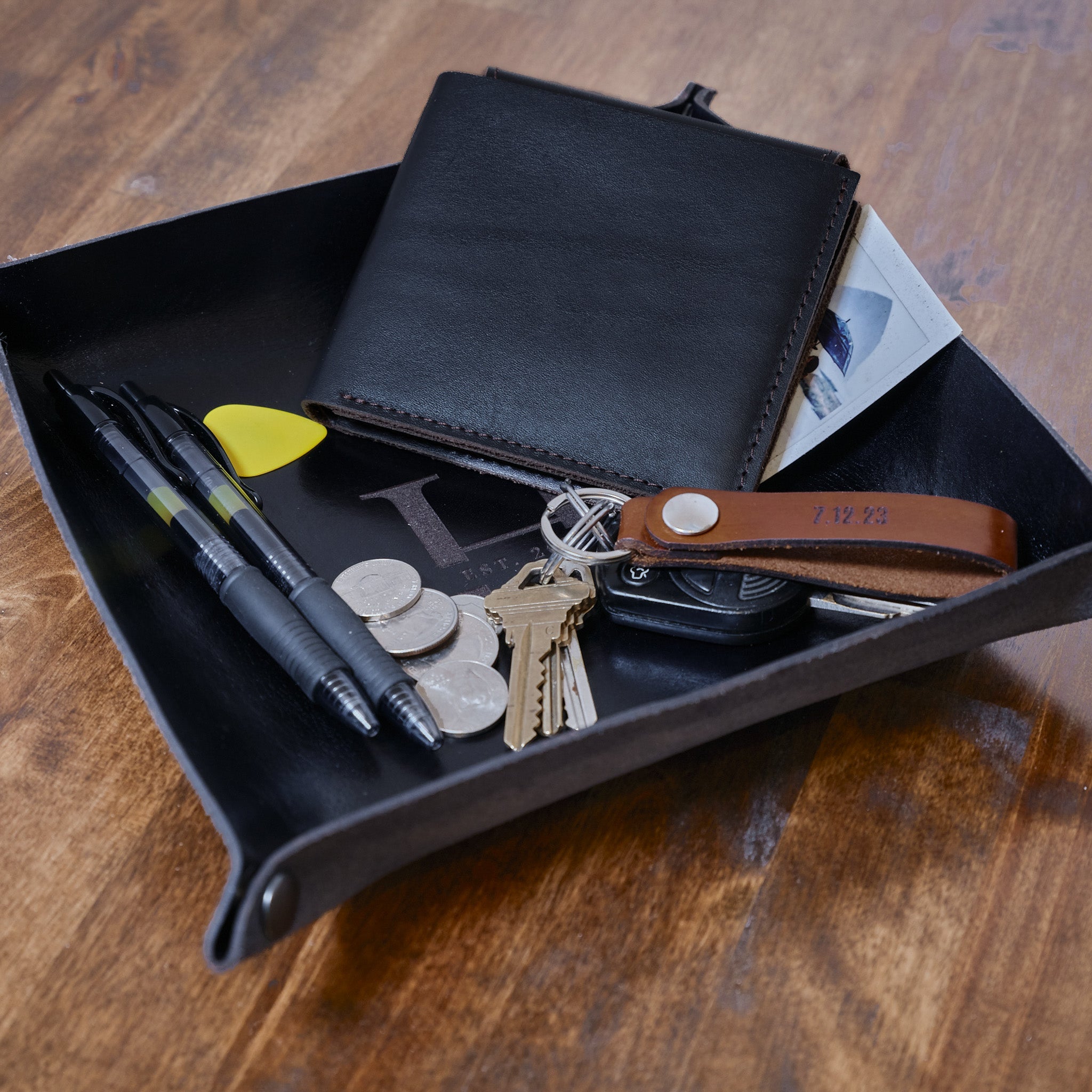 Custom Engraved Catchall Valet Tray for Keys and Wallet