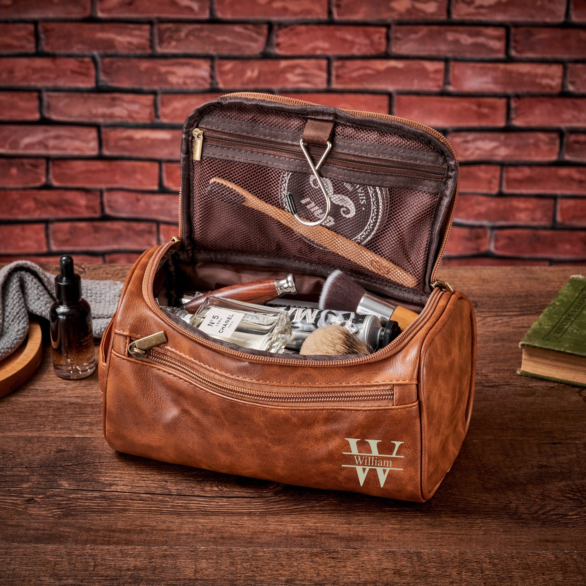 Personalized Men's Leather Toiletry Bag, Groomsmen Gifts